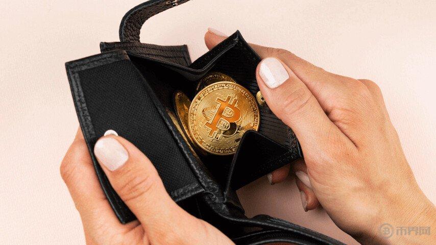 方舟女股神修改比特币现货ETF申请文件，是否有望抢先贝莱德获批？