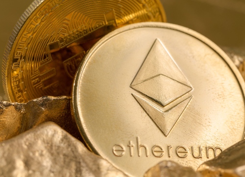 Coinbase月度展望：全球货币体系转向下，比特币如何开始参与“桌面谈判”？