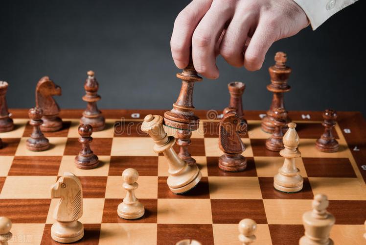 做U卡创业，启动合规成本最低的地点是香港吗？