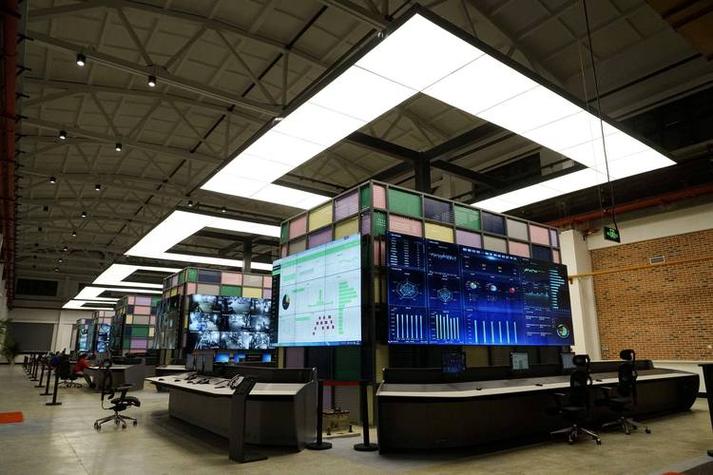 比特币是否将迎来“黄金式补涨”？时间窗口正在快速收窄？