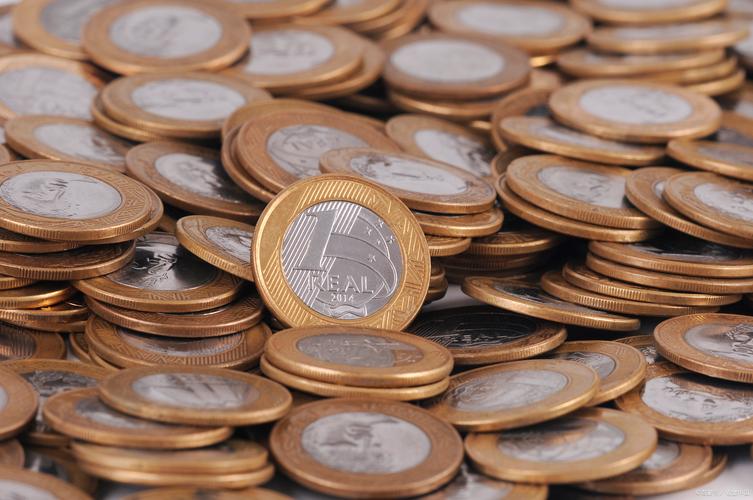 昨日美国以太坊现货ETF为何实现净流入1.696亿美元？这透露了哪些市场信号？